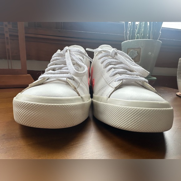 Veja EXCELLENT Campo White Fluo leather sneaker navy/orange best seller -6 - Picture 7 of 13